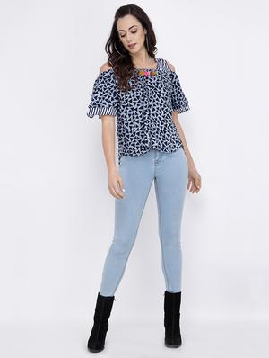 cold shoulder printed top - 17333463 - Standard Image - 4
