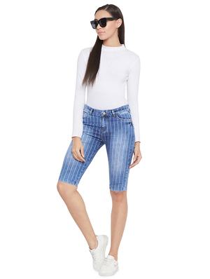 mid rise stone washed capri - 17333984 - Standard Image - 4