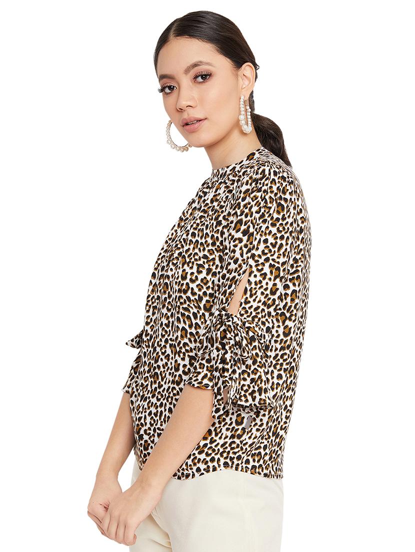 bell sleeved animal top - 17334060 - Zoom Image - 2