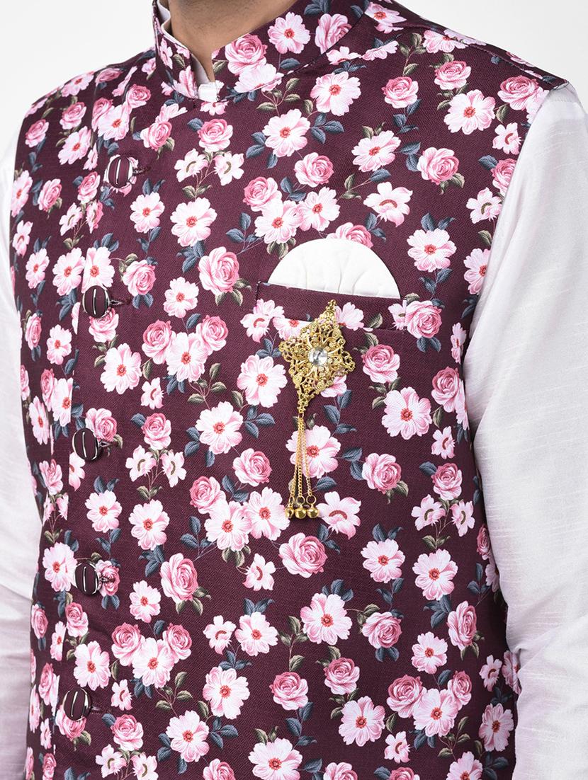 white solid kurta pyjama set with maroon floral print nehru jacket - 17335116 - Zoom Image - 6
