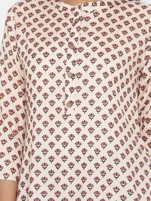 gold print straight kurta - 17335286 - Standard Image - 4