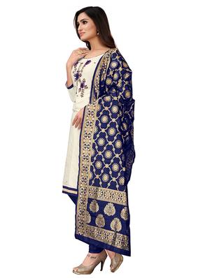 embellished unstitched suit - 17335334 - Standard Image - 2