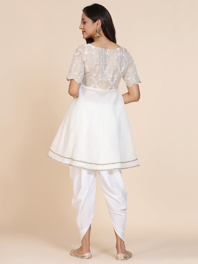 solid anarkali kurta - 17335911 - Zoom Image - 3