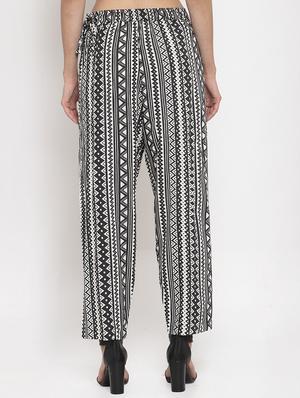 mid rise printed palazzo - 17336028 - Standard Image - 3