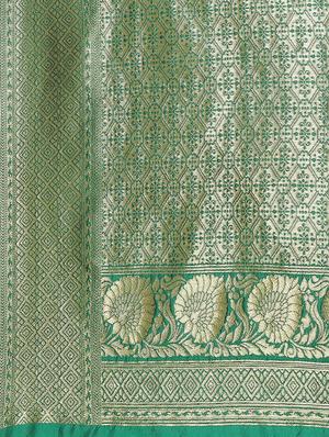 floral banarasi saree with blouse - 17338893 - Standard Image - 4