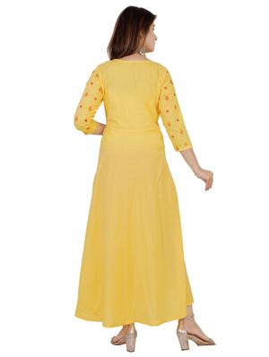 yoke embroidered flared kurta - 17340022 - Standard Image - 3