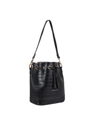black leatherette (pu) regular sling bag - 17341166 - Standard Image - 5
