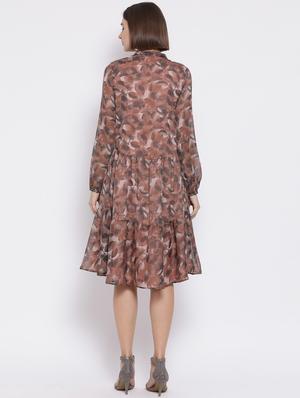 mandarin neck printed dress - 17341455 - Standard Image - 4
