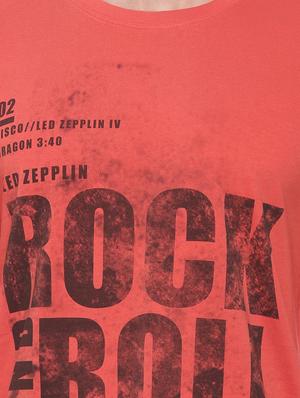 red front print t-shirt - 17342264 - Standard Image - 5