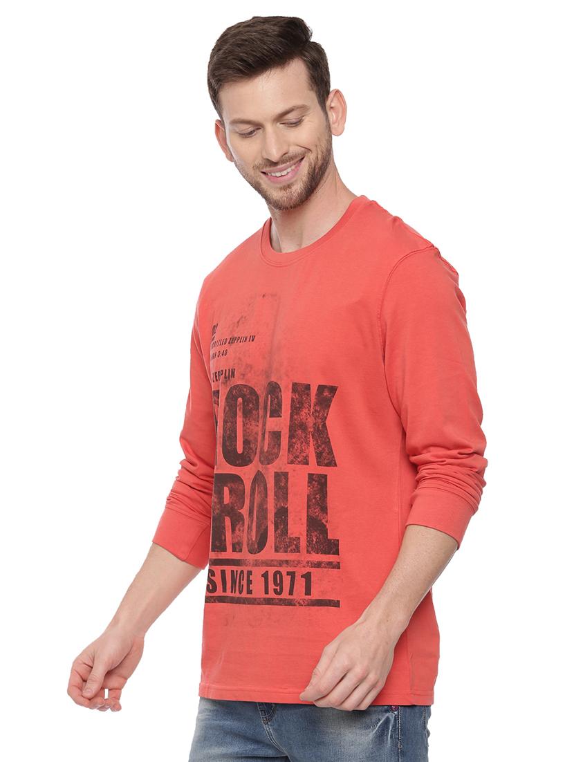 red front print t-shirt - 17342264 - Zoom Image - 2