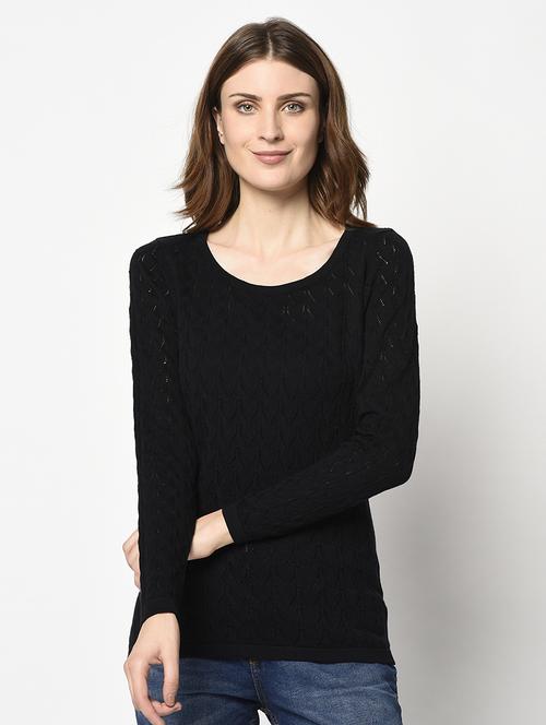round neck solid top - 17342837 - Standard Image - 1