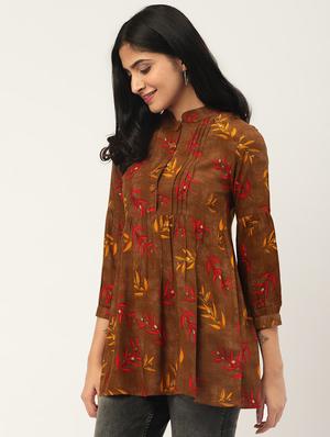 mandarin neck floral top - 17344723 - Standard Image - 2