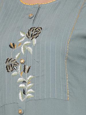 yoke embroidered straight kurta - 17348583 - Standard Image - 4