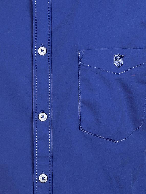 blue solid casual shirt - 17348852 - Zoom Image - 5