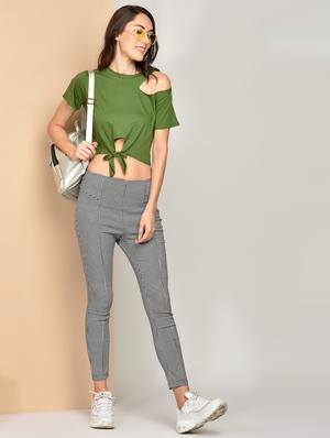 tie front solid crop top - 17349637 - Standard Image - 4