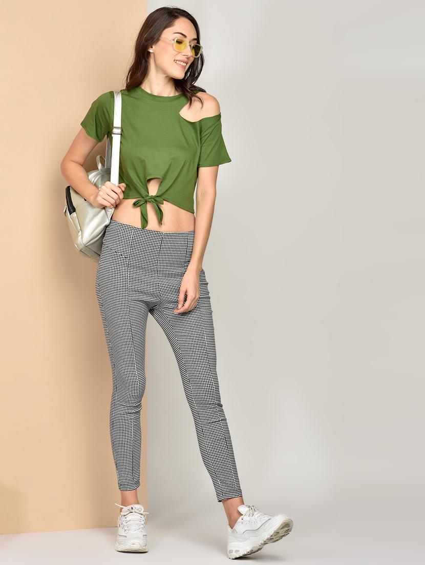tie front solid crop top - 17349637 - Zoom Image - 4