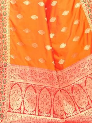 floral banarasi saree with blouse - 17350020 - Standard Image - 4