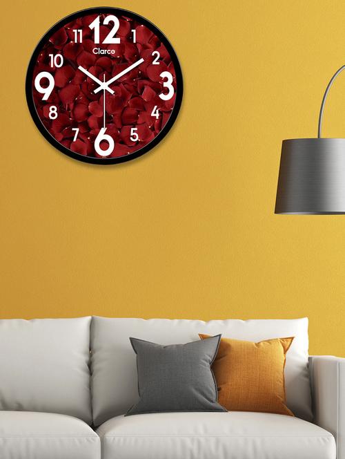 designer round wall clock - 17352075 - Standard Image - 1