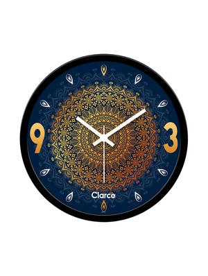 designer round wall clock - 17352078 - Standard Image - 2