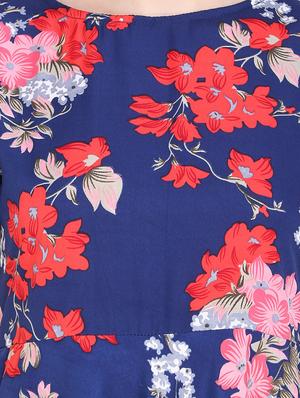 round neck floral flared dress - 17354982 - Standard Image - 4