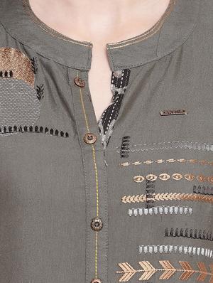 embroidered a-line kurti - 17355683 - Standard Image - 4