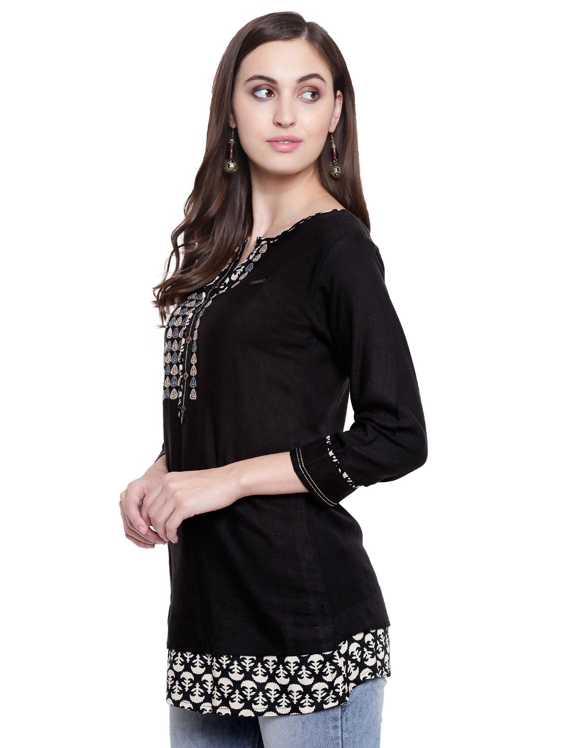 embroidered a-line kurti - 17355685 - Zoom Image - 2