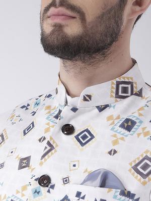 white solid kurta pyjama set with printed nehru jacket - 17356724 - Standard Image - 4