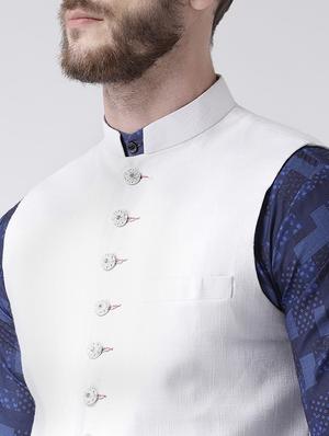 blue checkered kurta pyjama set with white solid nehru jacket - 17356734 - Standard Image - 4