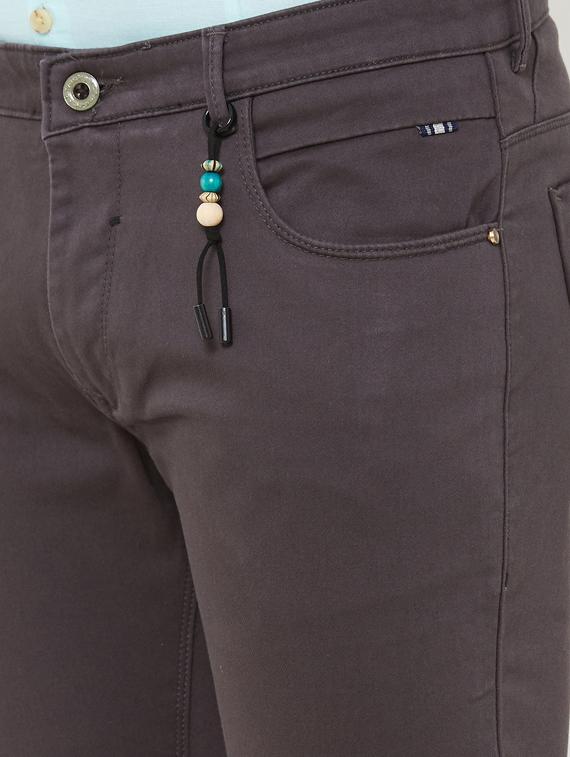 grey solid flat front casual trouser - 17363089 - Zoom Image - 5