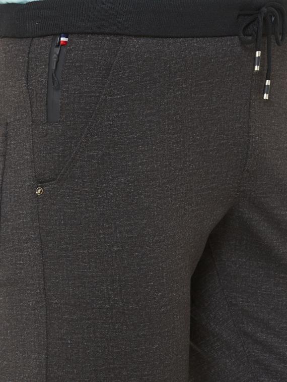 black solid chinos - 17363098 - Zoom Image - 5