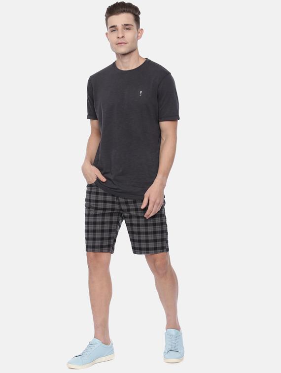 grey checkered bermuda shorts - 17363774 - Zoom Image - 4