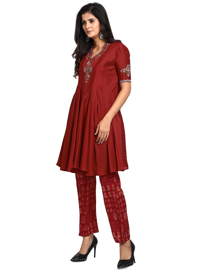 embroidered a-line kurta - 17364273 - Zoom Image - 2