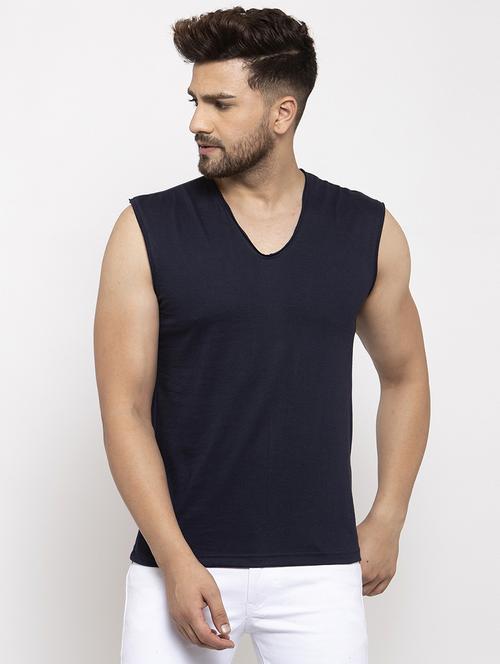 navy blue solid t-shirt - 17367401 - Very Small Image - 1