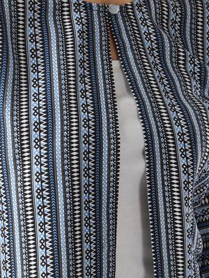 long sleeved striped shrug - 17367481 - Standard Image - 4