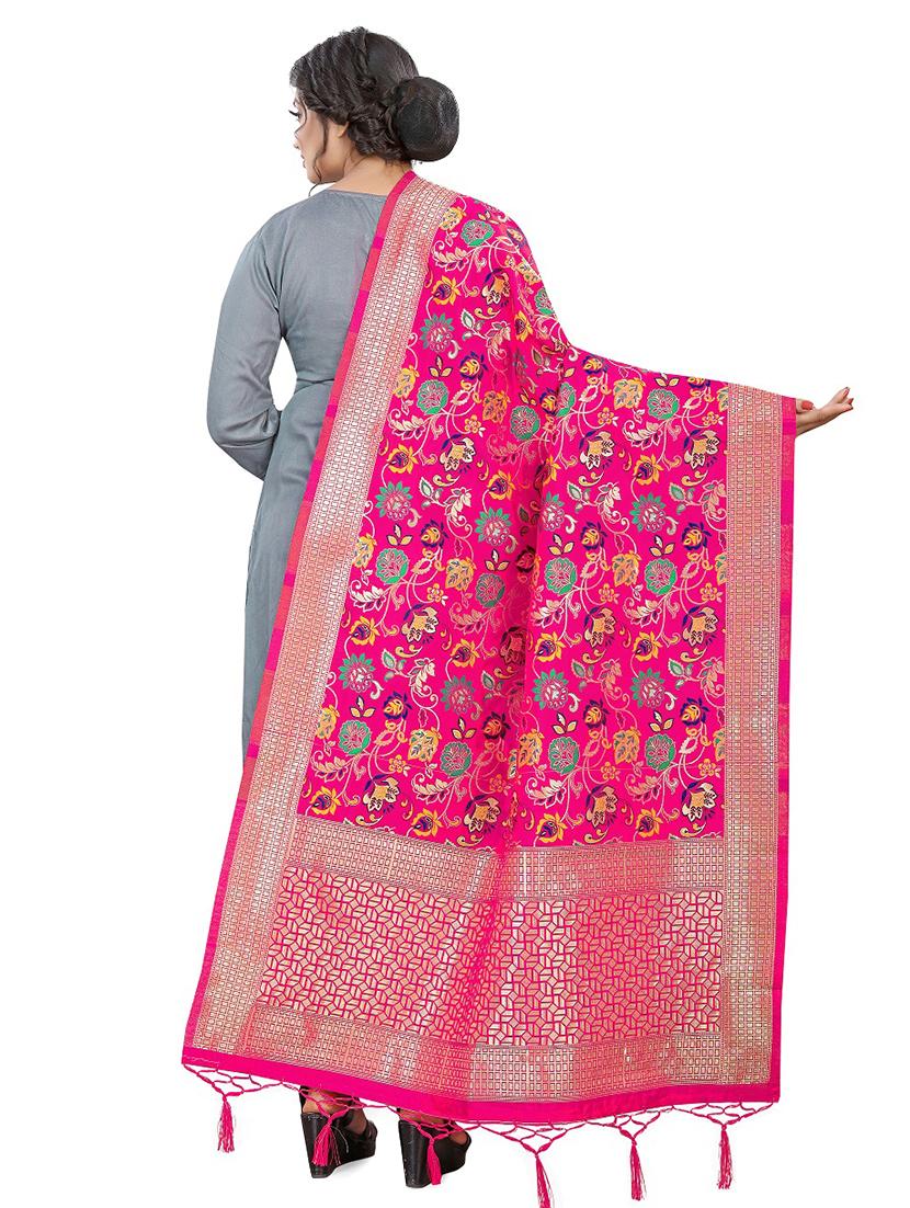 floral banarasi dupatta - 17368042 - Zoom Image - 3