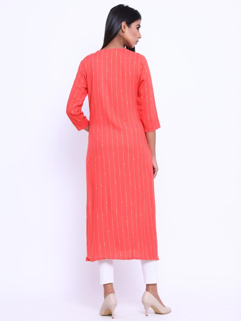 embellished straight kurta - 17370078 - Zoom Image - 3