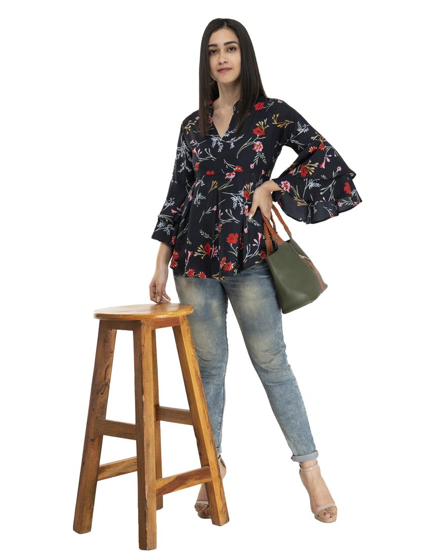 bell sleeves floral top - 17371459 - Zoom Image - 4