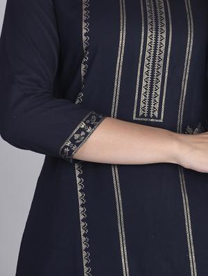 foil printed straight kurta - 17372292 - Standard Image - 4
