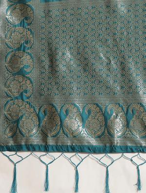teal banarasi saree with blouse - 17372329 - Standard Image - 4