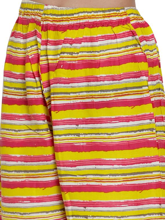 printed kurta palazzo set - 17372568 - Zoom Image - 5