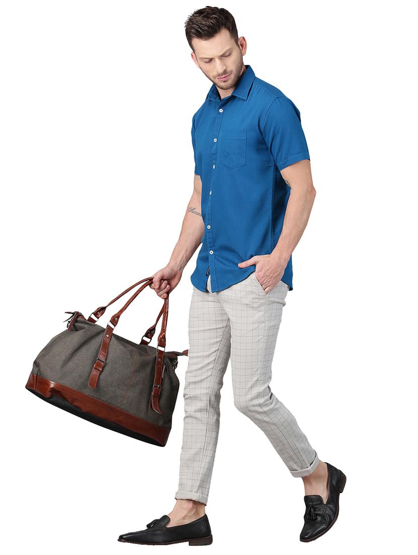 blue solid casual shirt - 17376098 - Zoom Image - 4