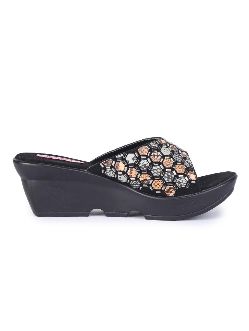 black slip on wedges - 17377053 - Zoom Image - 2