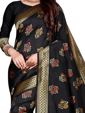 floral banarasi saree with blouse - 17379580 - Standard Image - 3