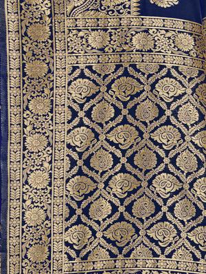 zari work woven saree with blouse - 17379869 - Standard Image - 3