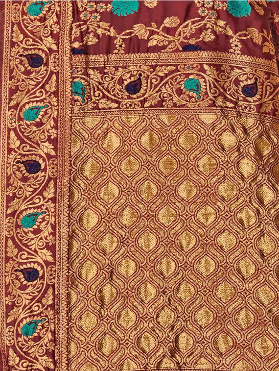 floral woven saree with blouse - 17379895 - Zoom Image - 3