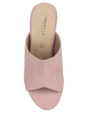 pink slip on wedges - 17383451 - Standard Image - 4