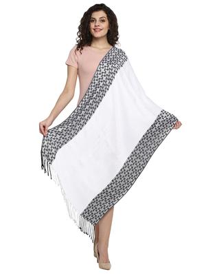 white viscose stole - 17388493 - Standard Image - 3