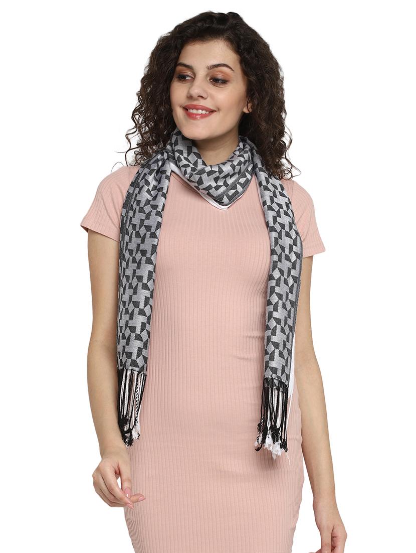 white viscose stole - 17388493 - Zoom Image - 2