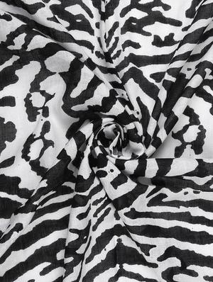 black viscose stole - 17388526 - Standard Image - 5