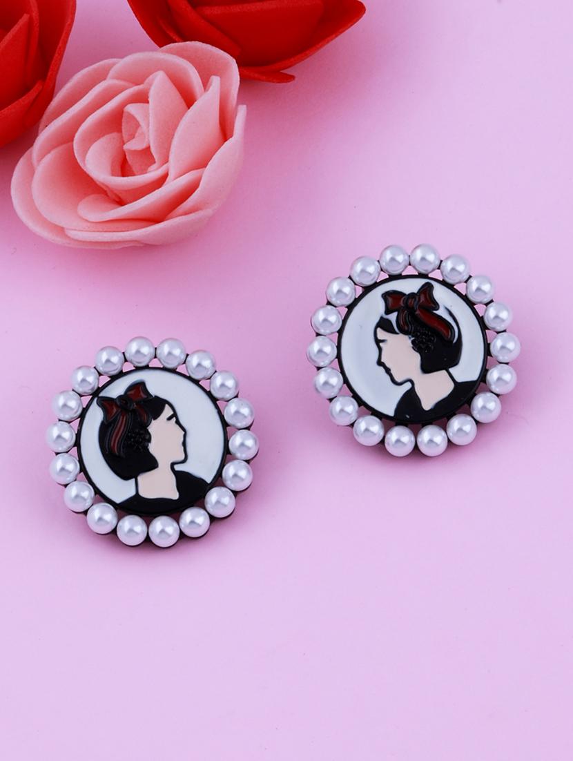 black metal studs earring - 17393860 - Zoom Image - 2